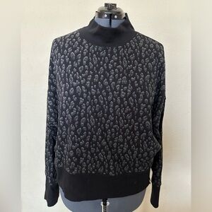 Turtleneck fleece pullover